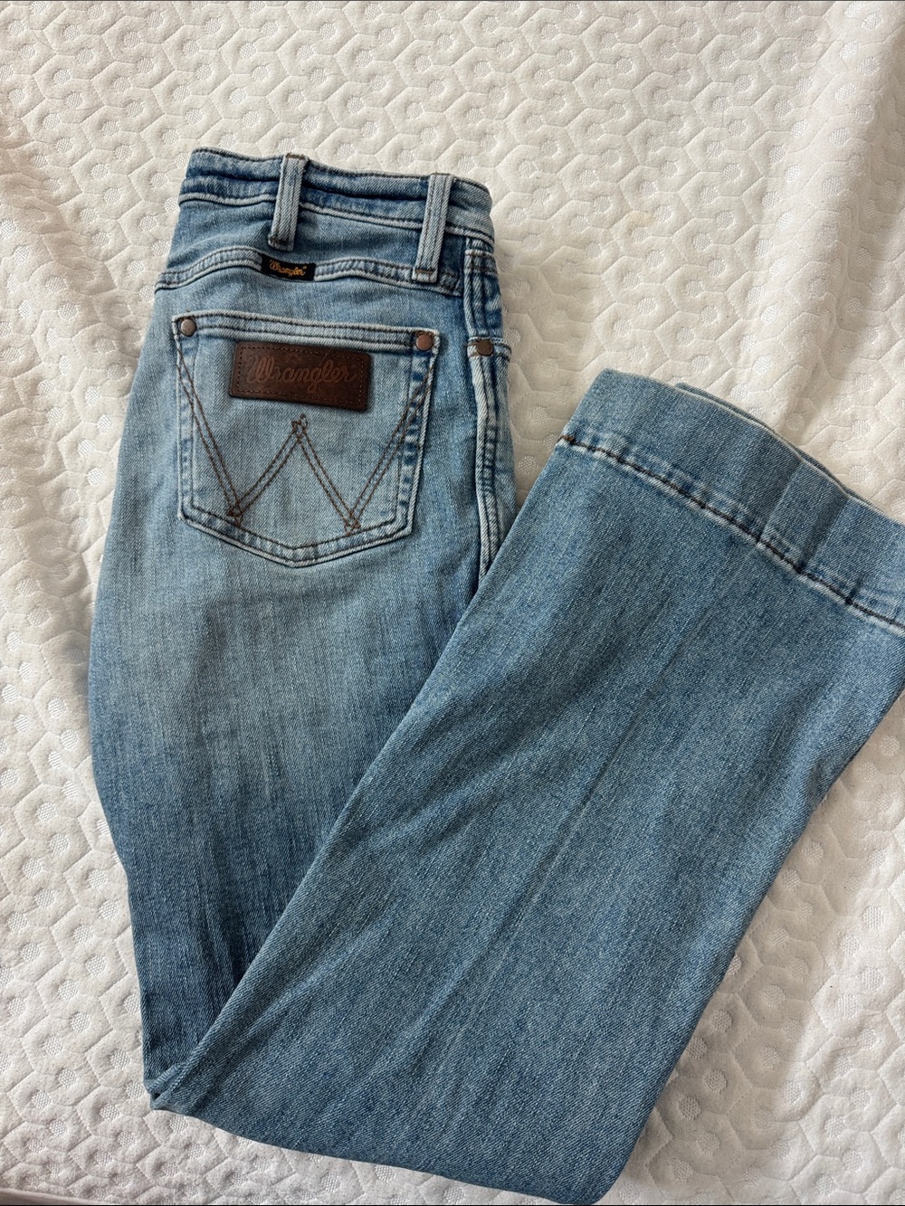 Wrangler Women’s Light Wash Bootcut Jeans